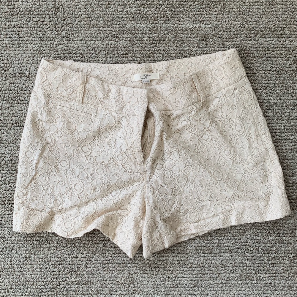 Loft shorts size 6, ivory lace